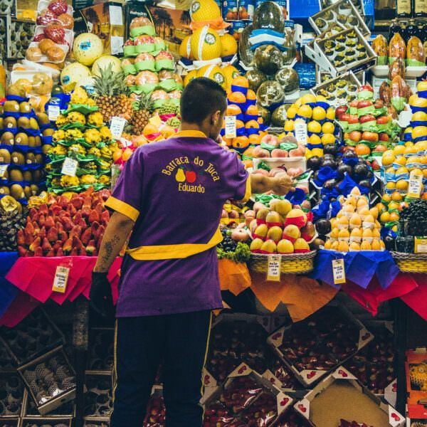 Consumer shopping in Brazil - header
